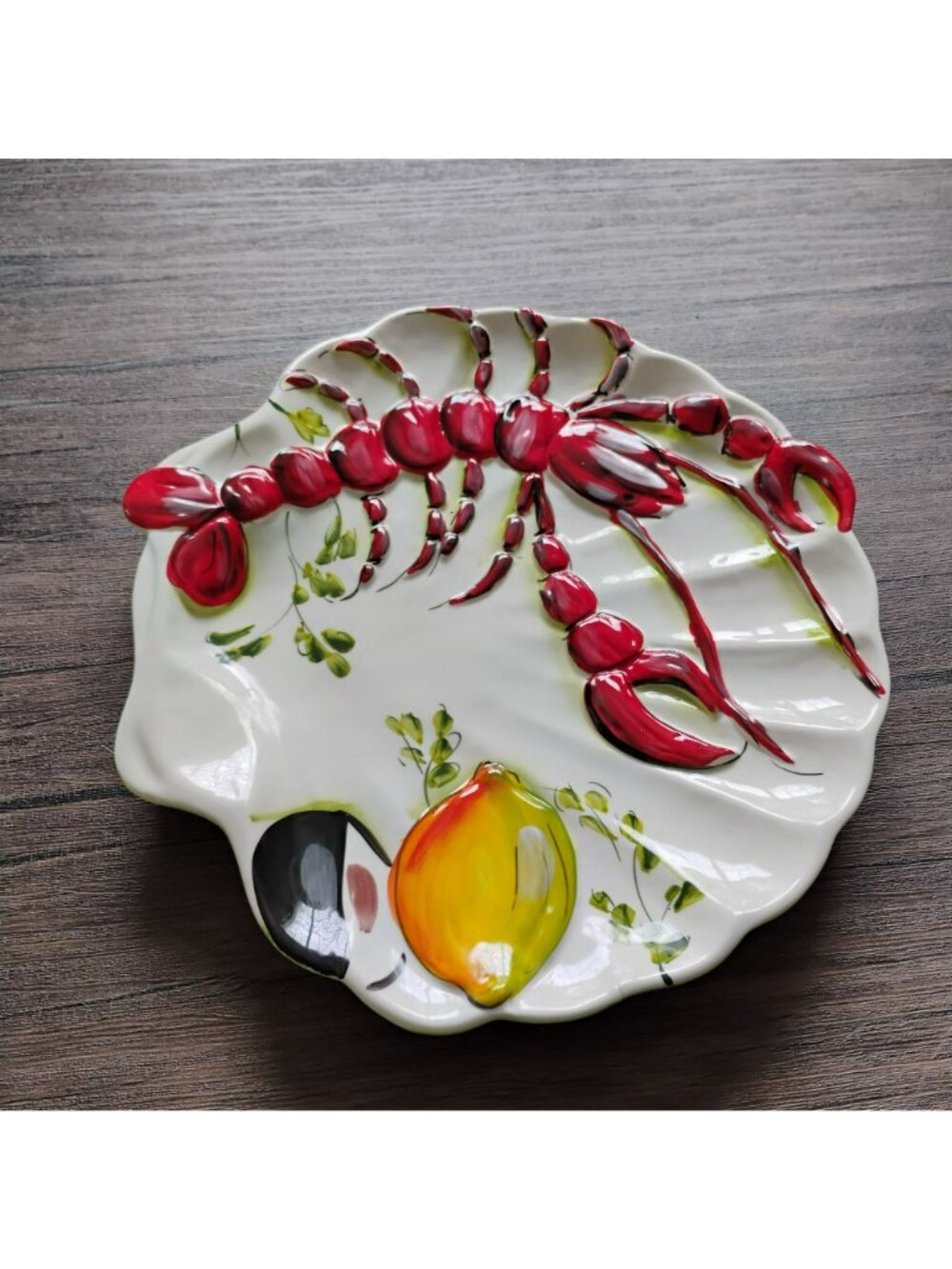 Vintage Italian Majolica 3D Lobster Platter, Hand Painted Scalloped Shell Plate - Picture 2 of 8